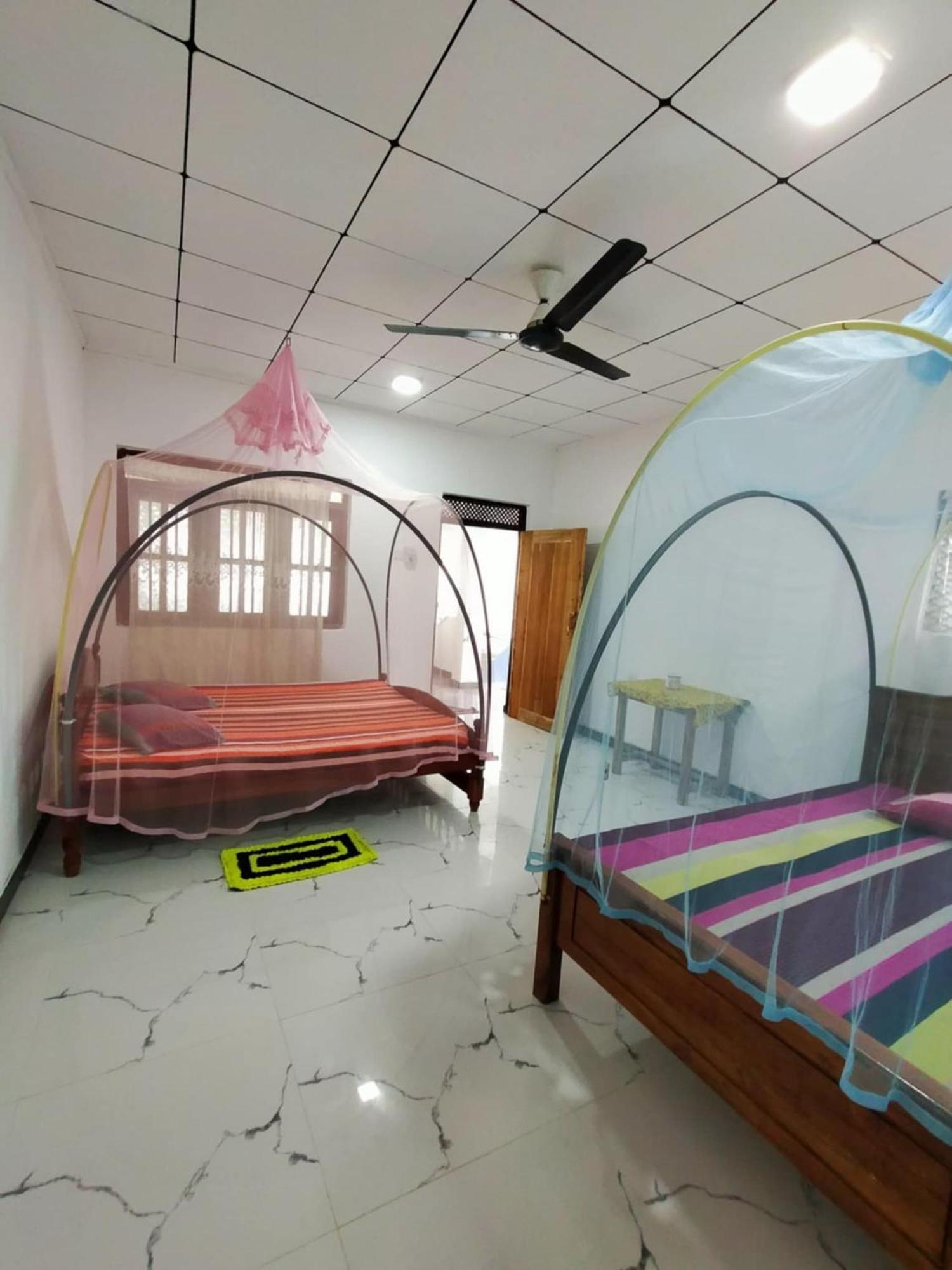 Chandi Gaya Beach Guesthouse Тангалле Номер фото